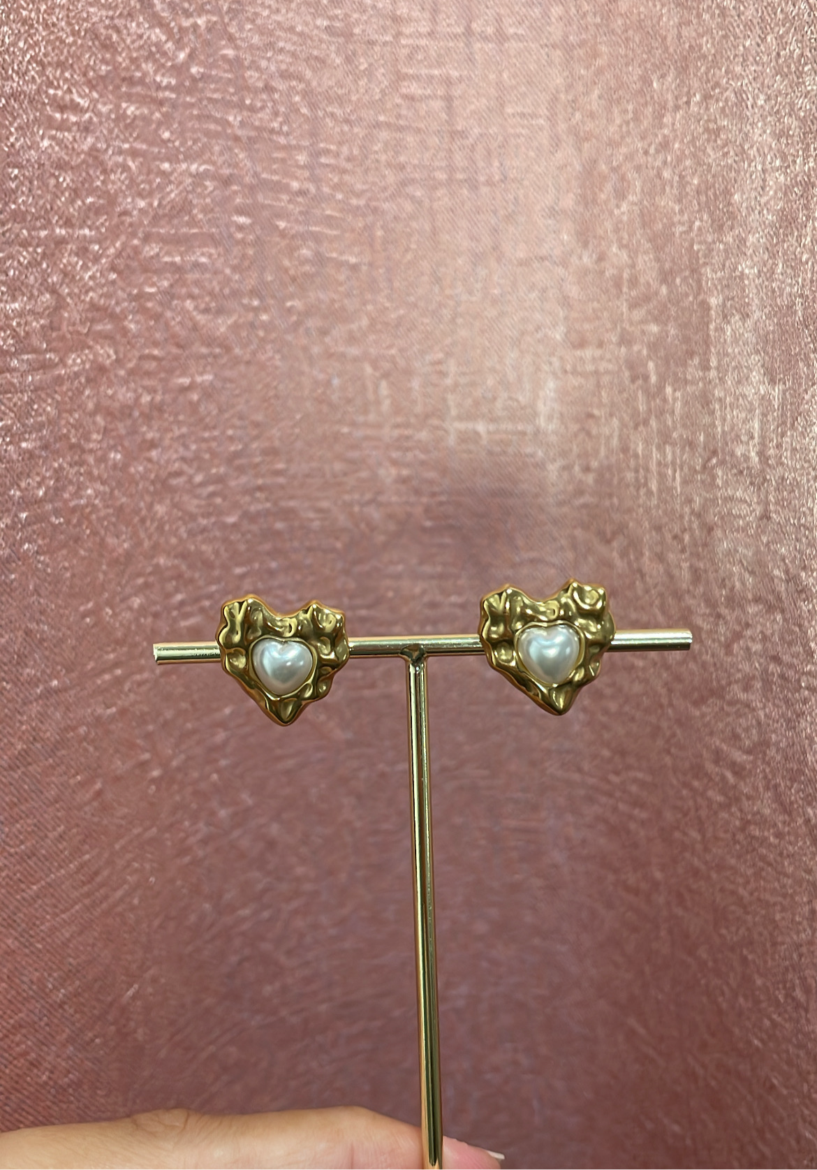 Pearl heart earrings